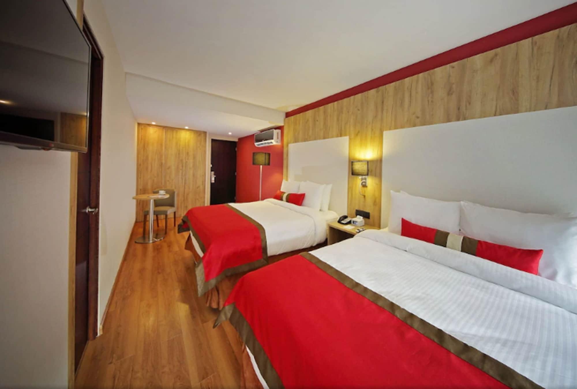 מלון Ramada By Wyndham Panama Via Argentina מראה חיצוני תמונה