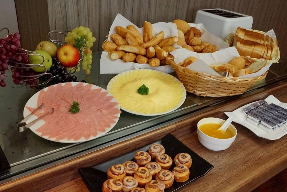 מלון Ramada By Wyndham Panama Via Argentina מראה חיצוני תמונה
