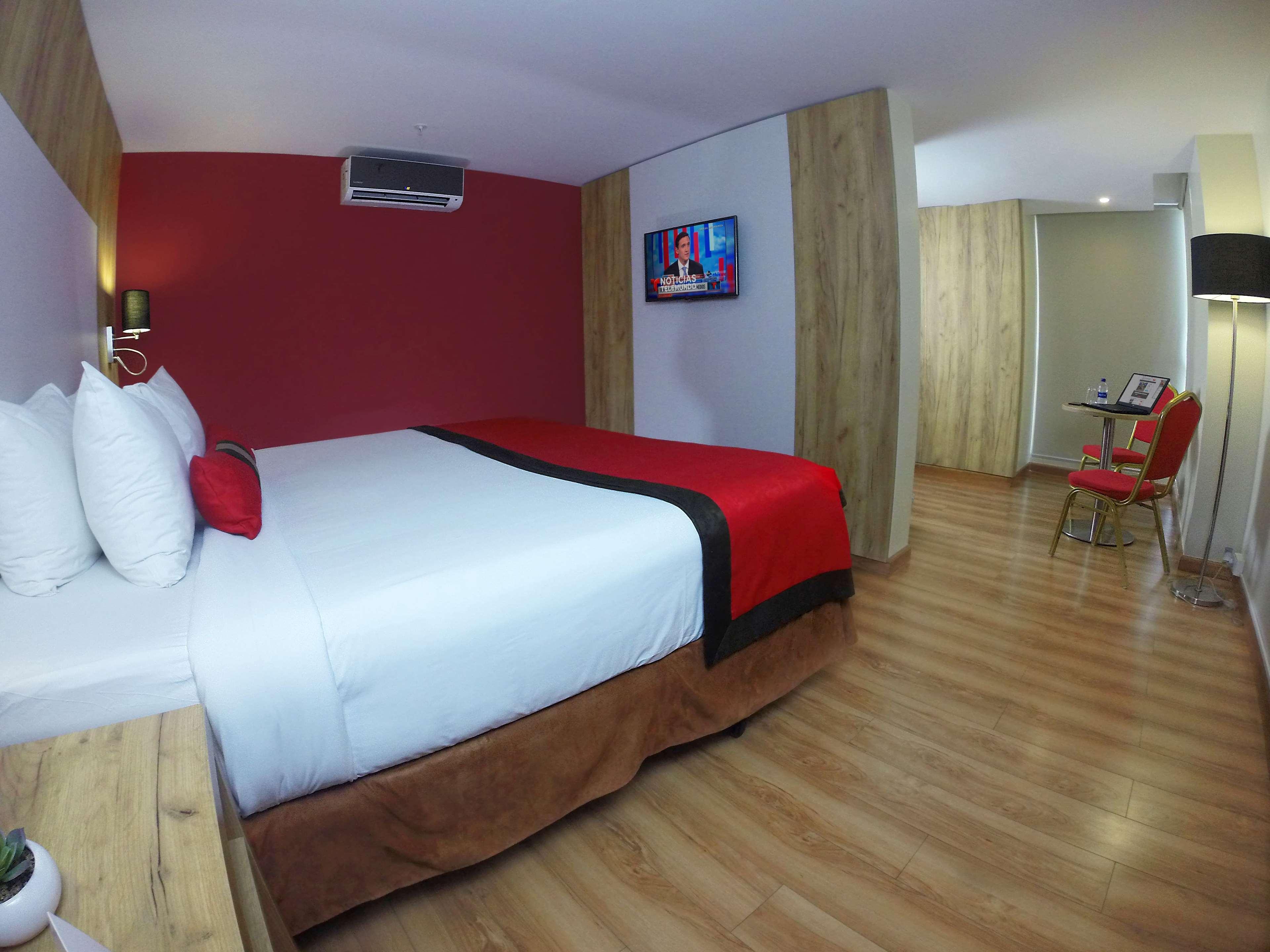 מלון Ramada By Wyndham Panama Via Argentina מראה חיצוני תמונה