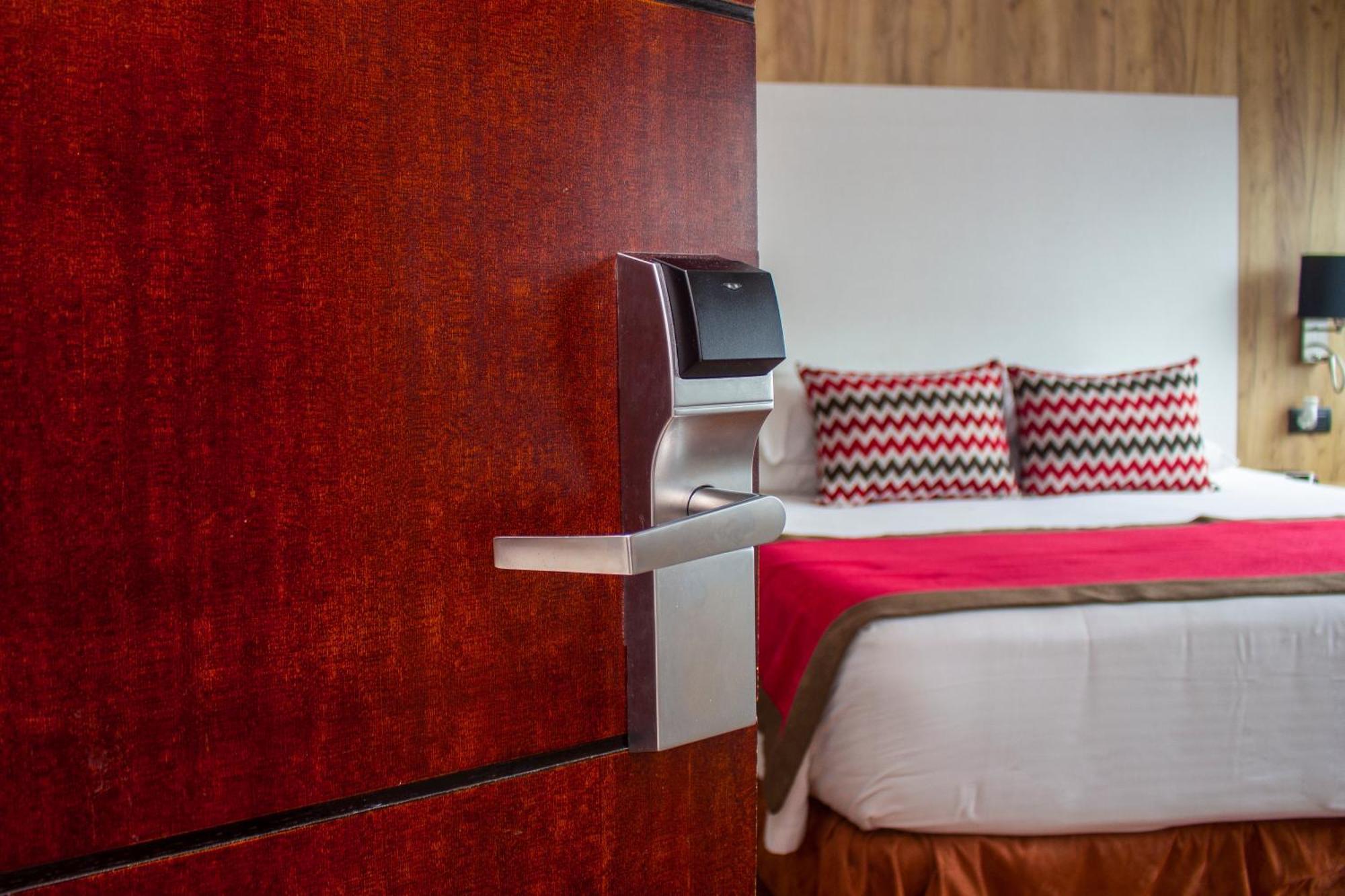 מלון Ramada By Wyndham Panama Via Argentina מראה חיצוני תמונה