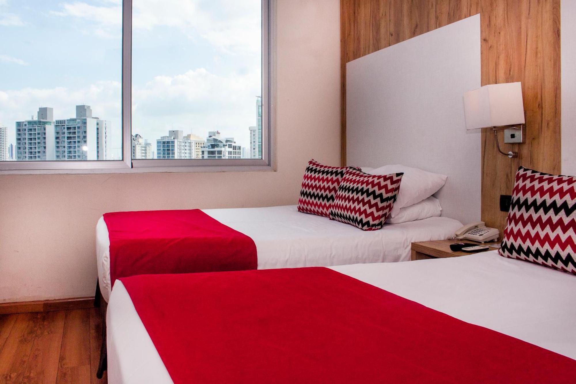 מלון Ramada By Wyndham Panama Via Argentina מראה חיצוני תמונה