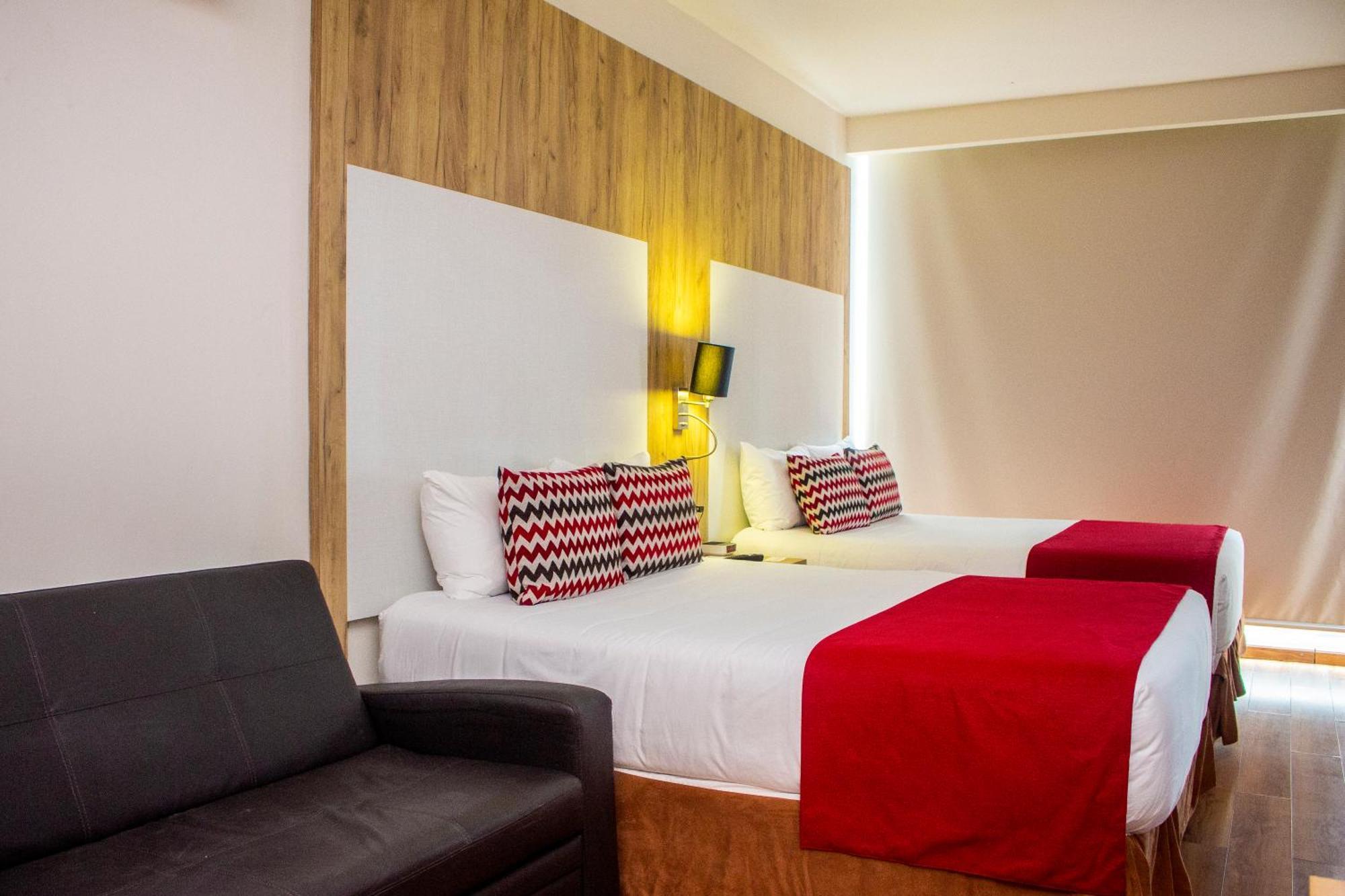 מלון Ramada By Wyndham Panama Via Argentina מראה חיצוני תמונה