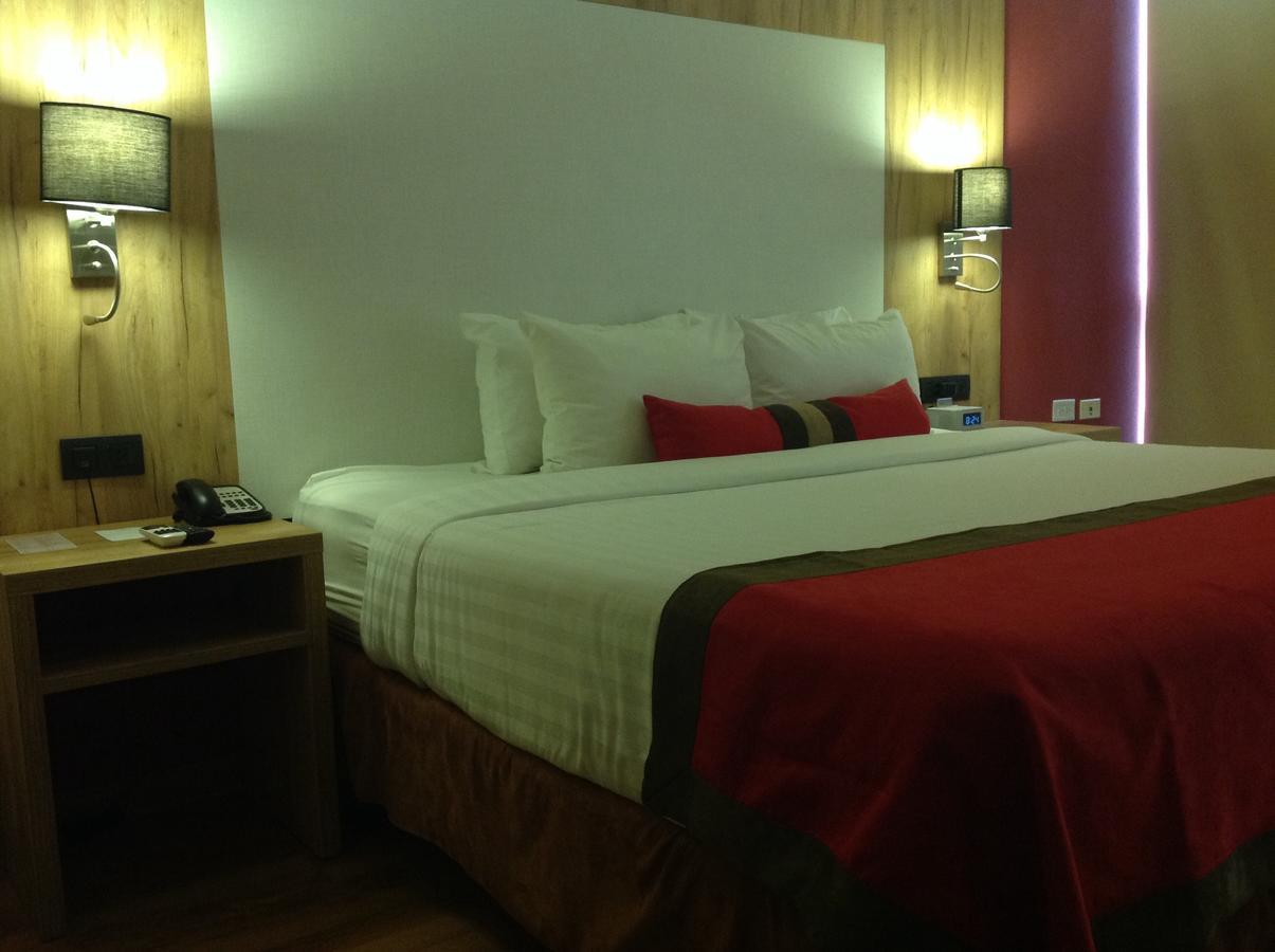 מלון Ramada By Wyndham Panama Via Argentina מראה חיצוני תמונה